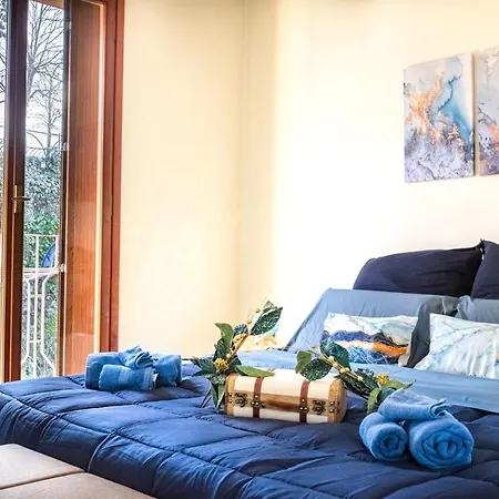 Daire Pura Vida Apartment, Facing Garda Manerba del Garda